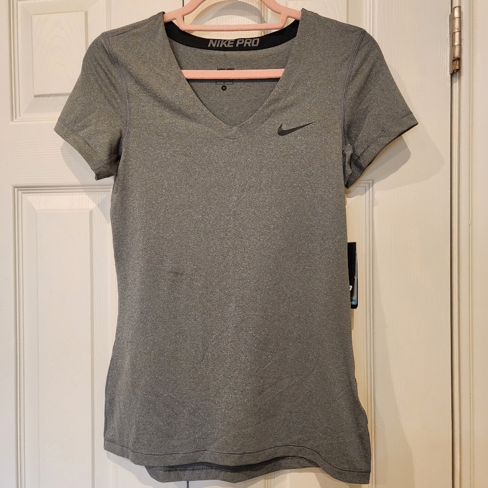 NWT - NIKE Pro Gray Dry Fit Short Sleeve Shirt Women's Size M